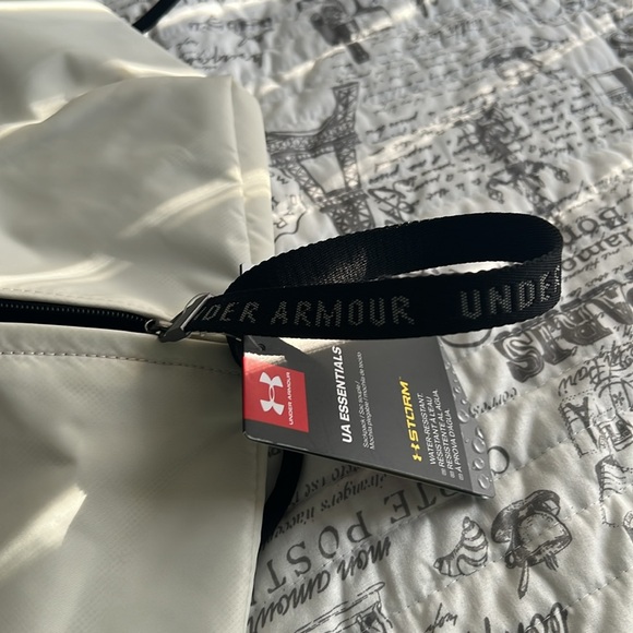 NWT UA Essentials Sackpack - Picture 6 of 7